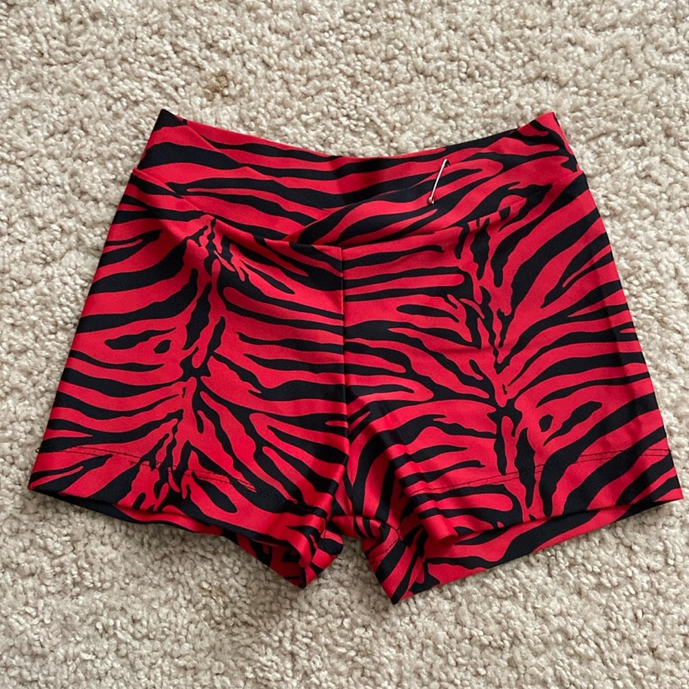 Young girl dance shorts